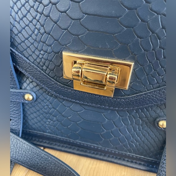 Gigi New York gorgeous blue satchel with very minor wear - Picture 5 of 5